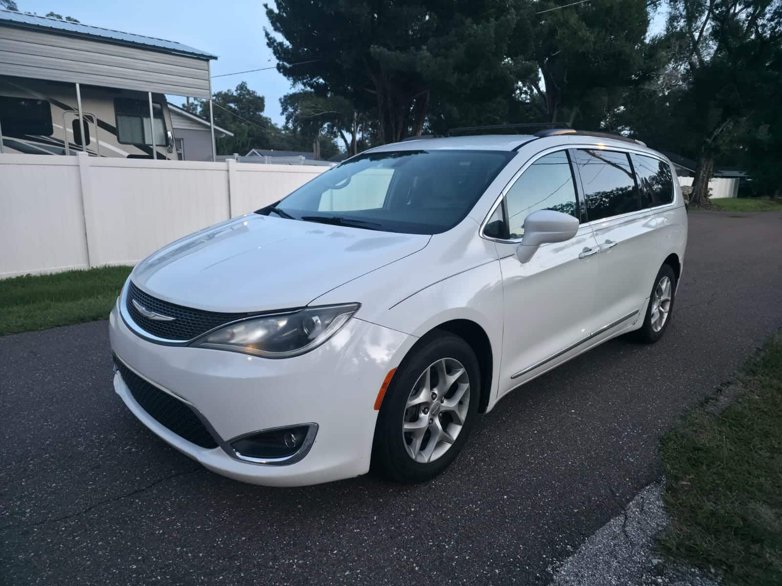 2017 Crysler Pacifica